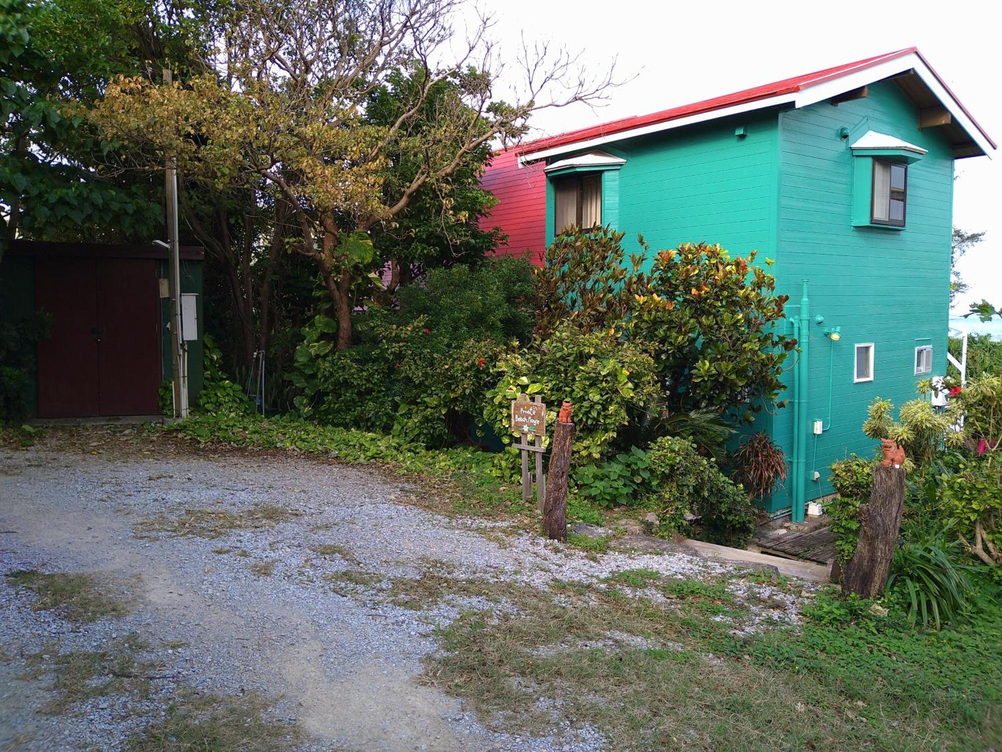Private Beach House Motobu Bagian luar foto