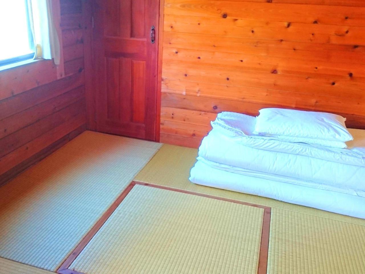 Private Beach House Motobu Bagian luar foto
